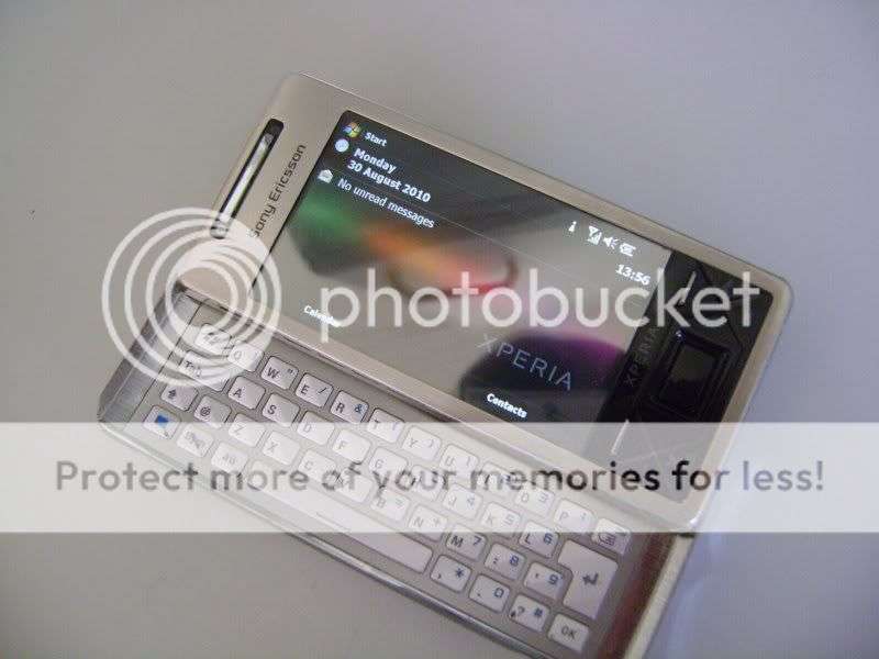 Sony Ericsson XPERIA X1 Get a bargain R1 RESERVE