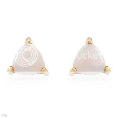 Opal 0.90g 10K Yellow Gold Earrings