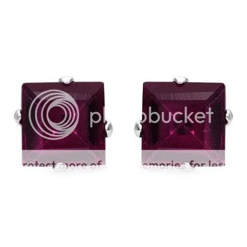 Nice Stud Earrings Beautifully Crafted in White Gold