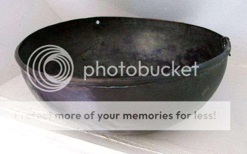 British Broad Arrow with  "MT"  on this  patinated silvered antique military copper washing bowl!