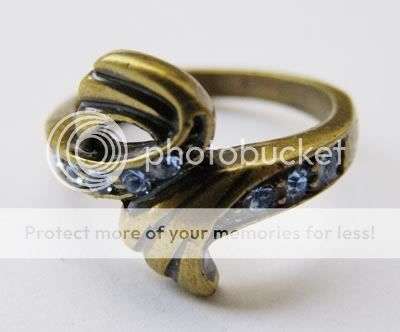 Genuine Austrian Crystal Antique Style Ring