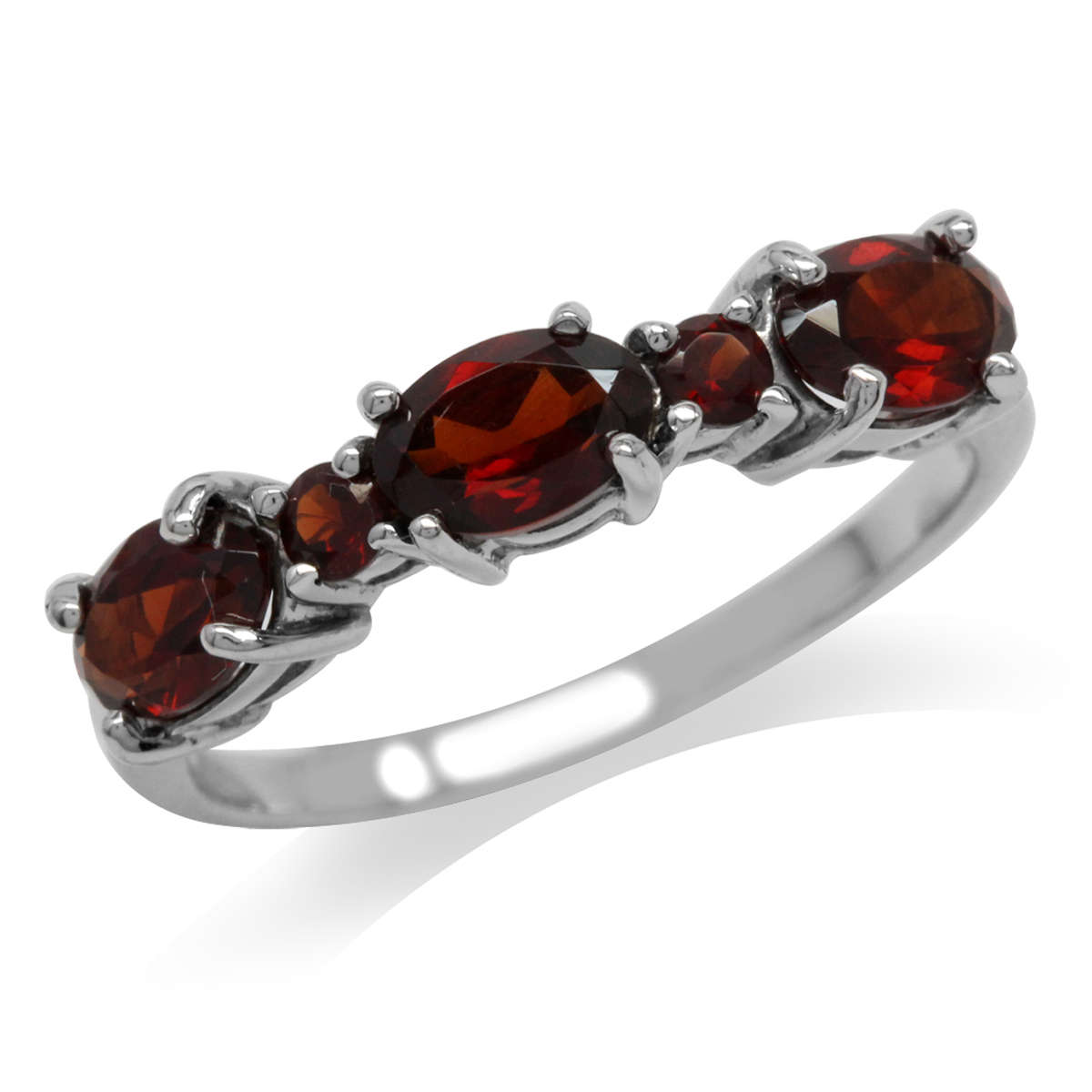 *R175 FULLY INSURED INTL SHIPPING* Lovely! 1.78ct. Natural Garnet 925 Sterling Silver Ring