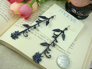 [SPECIAL PRICE NOW R19]fashion branch with flower earrings
