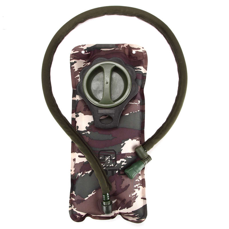 2L Outdoor Camo Water Bag Folding Water Drinking Bag For Cycling Camping Hiking