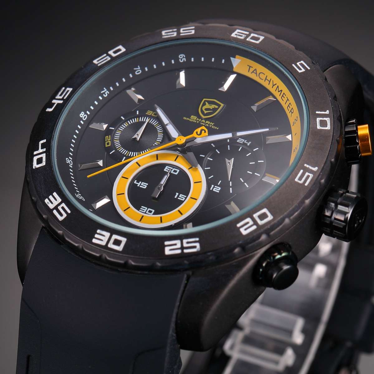 Brand new! SHARK CARBON INFUSED BLACK LEATHER CHRONOGRAPH WATCH W/ BOX, PAPERS, LOADED!!