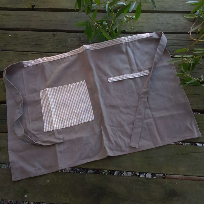 Half Brown Apron