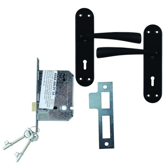 Yale Black Dritta Lever Handle On Backplate 3 Lever Lockset