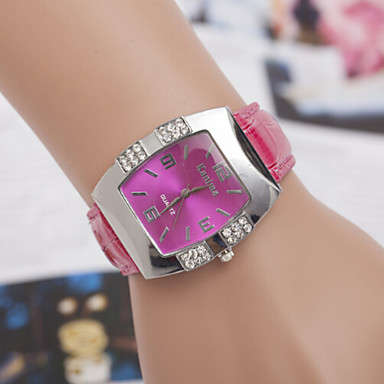 Women's Round Dial Case Alloy Watch