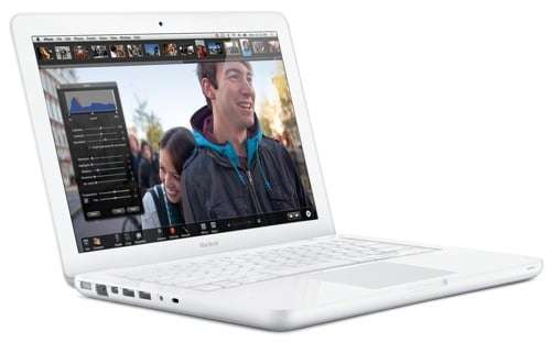 White Macbook mid 2010 Free Courier
