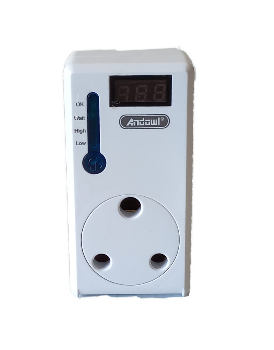 CL0578 - Electrical - Andowl Power Surge protector. Socket 3pin 15 Amp with Delay.