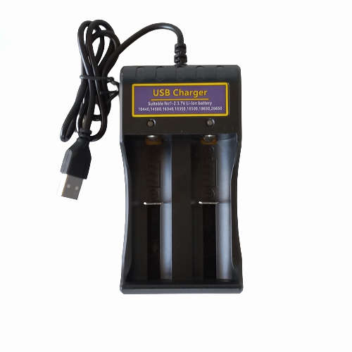 EA027A - USB Lithium Battery charger for 26650, 18650 , 16340 etc 1200mA for  3 Batteries Slot