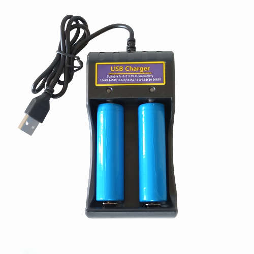 EA027A - USB Lithium Battery charger for 26650, 18650 , 16340 etc 1200mA for  3 Batteries Slot