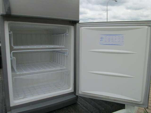 Defy Model C320 Fridge/Freezer Combo
