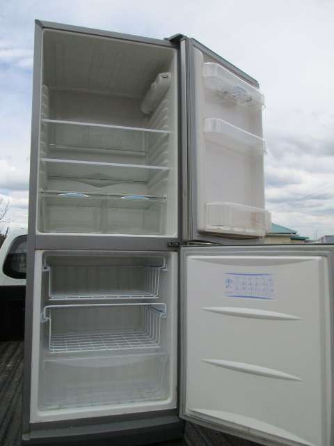 Defy Model C320 Fridge/Freezer Combo