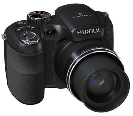 FUJI Finepix S1800 - 12.4 Megapixels - 18X Optical Zoom