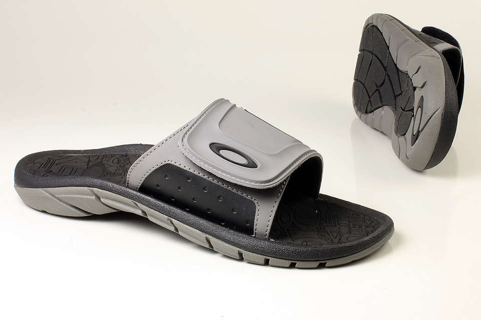 OAKLEY - SUPERCOIL SLIDE 10132-01K