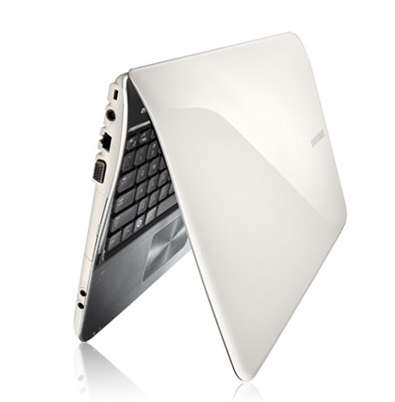 Latest Samsung SF510 ** CURVED DESIGN ** [ Intel i3, nVidia Graphics, 500GB hdd, 15.6" LED ]