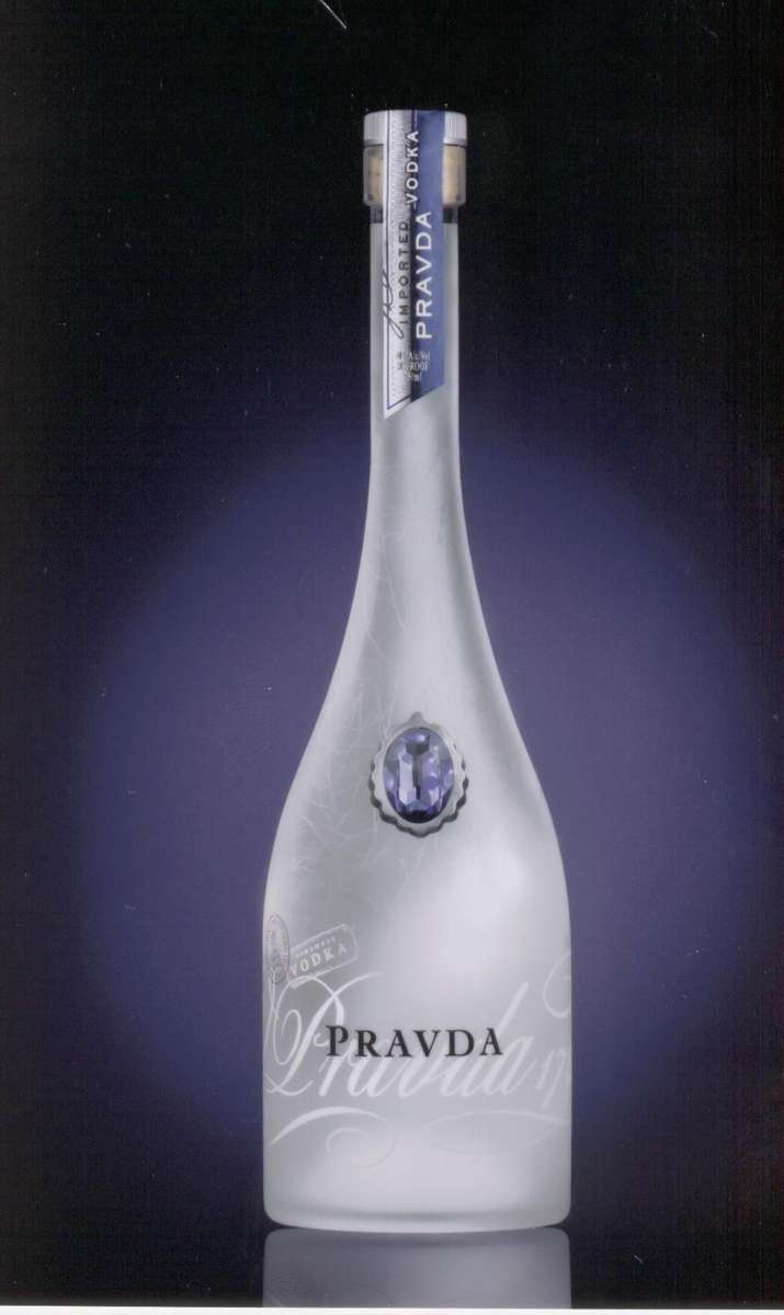 Pravda Vodka Gift Set