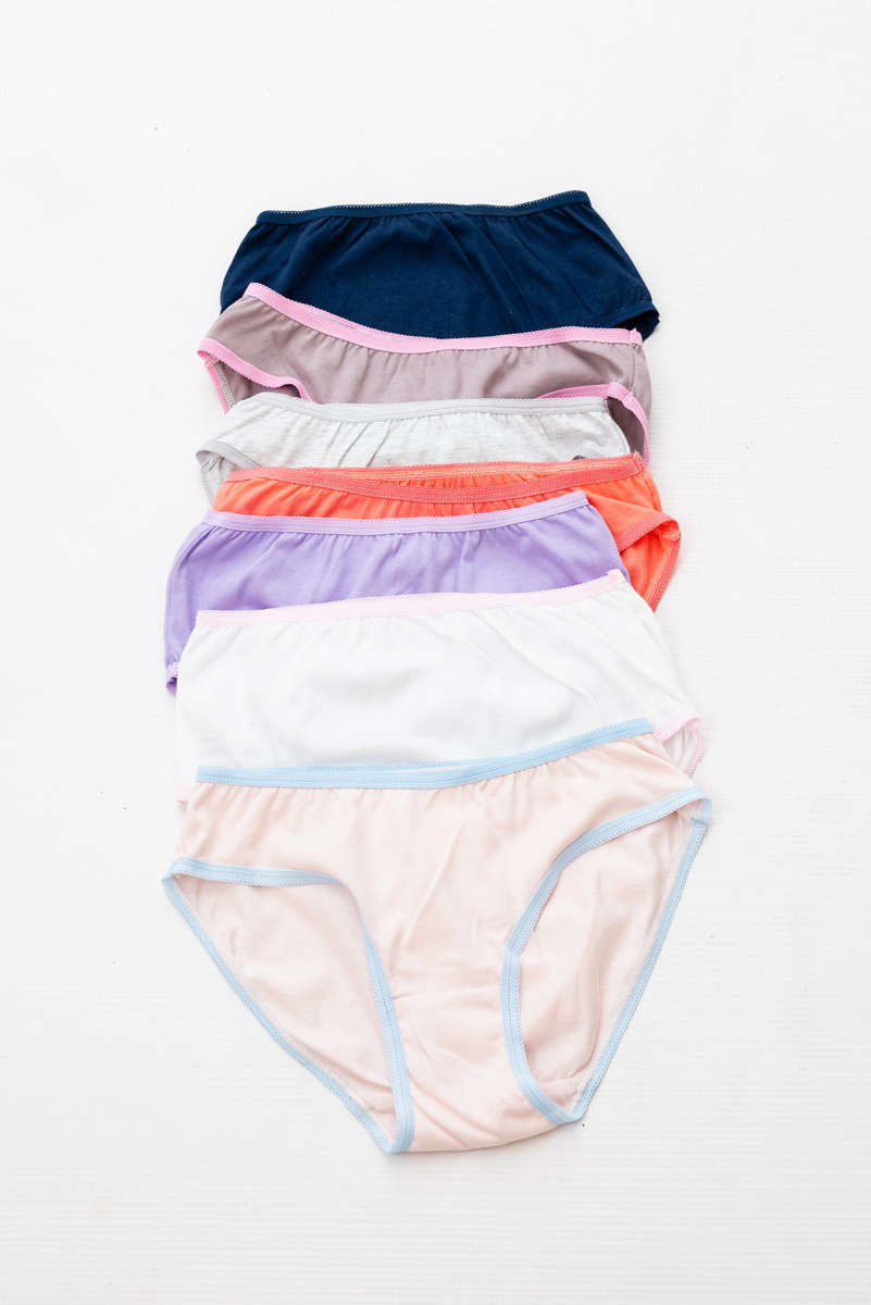 Girls 5 Pack Branded Panties Underwear