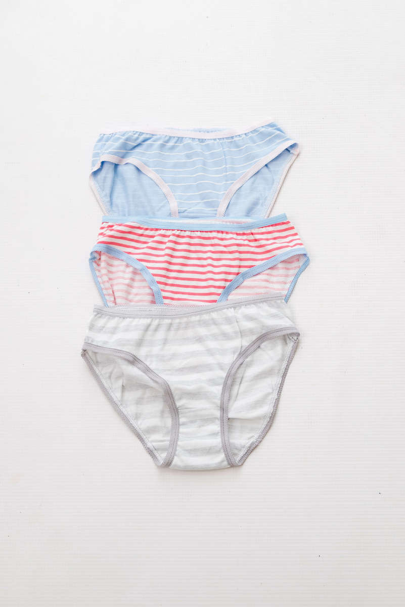 Girls 5 Pack Branded Panties Underwear