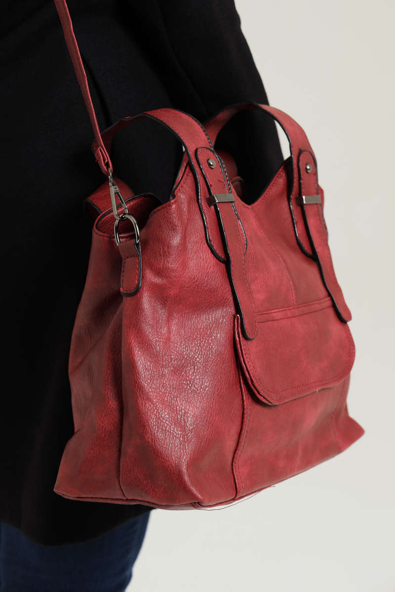 Ladies Faux Leather Handbag With Multiple Compartments Red