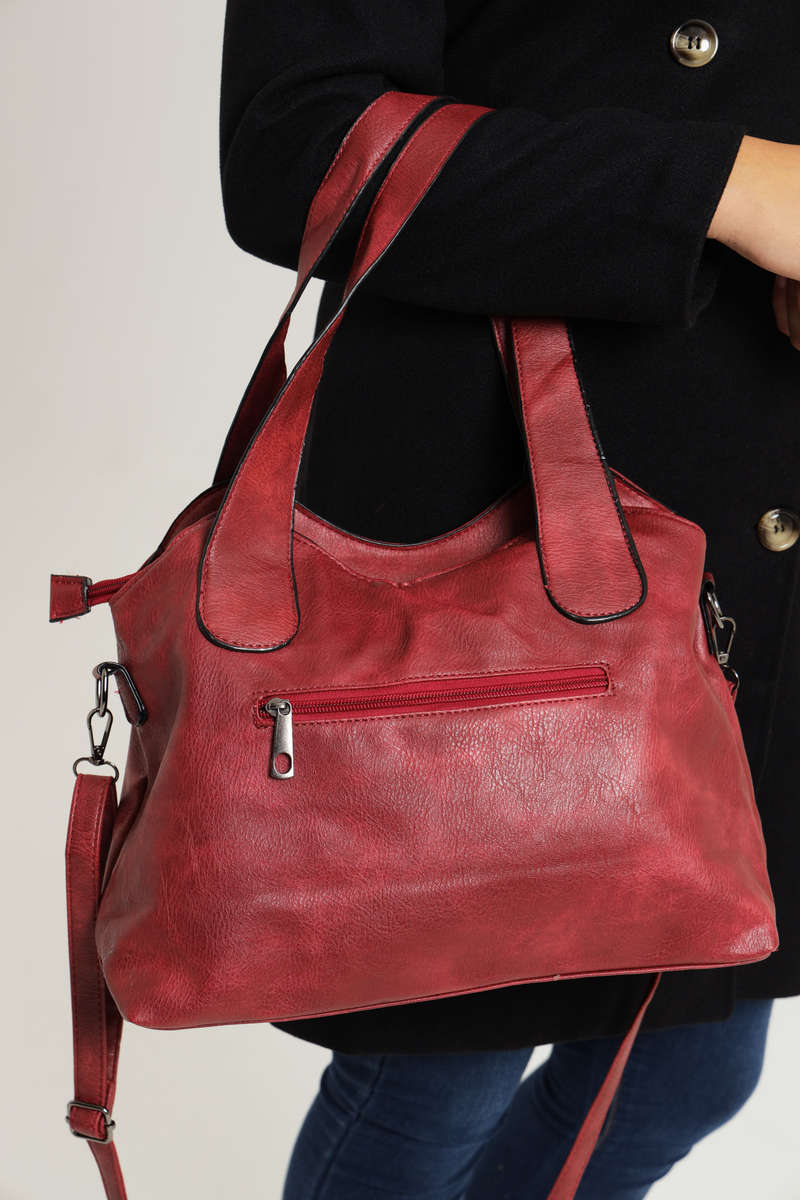 Ladies Faux Leather Handbag With Multiple Compartments Red