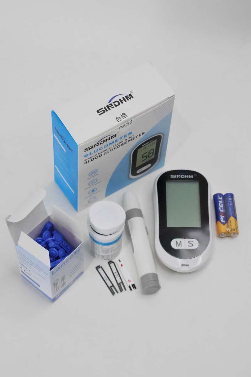 Portable Smart Blood Sugar Glucose Monitor Kit
