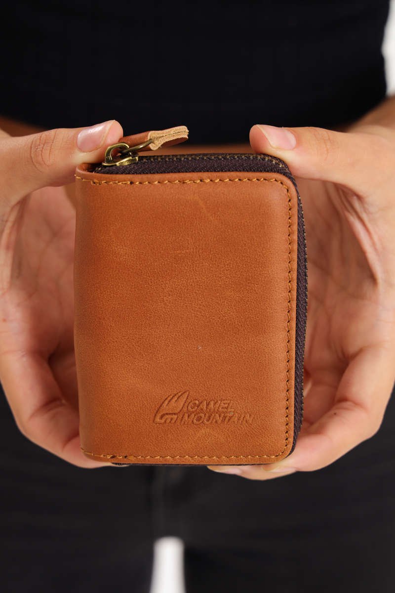Camel Mountain RFID Geniun Leather Zipp-Around Multiple Card Wallet