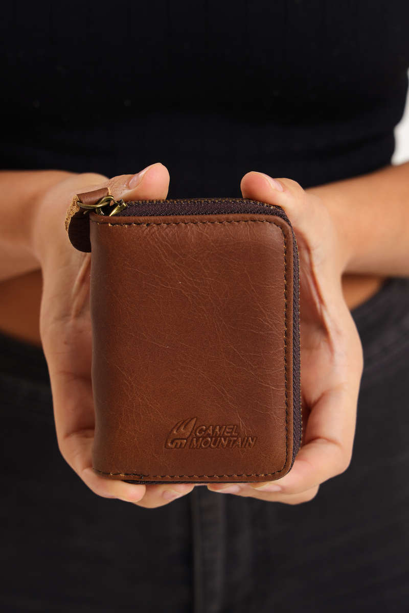 Camel Mountain RFID Geniun Leather Zipp-Around Multiple Card Wallet