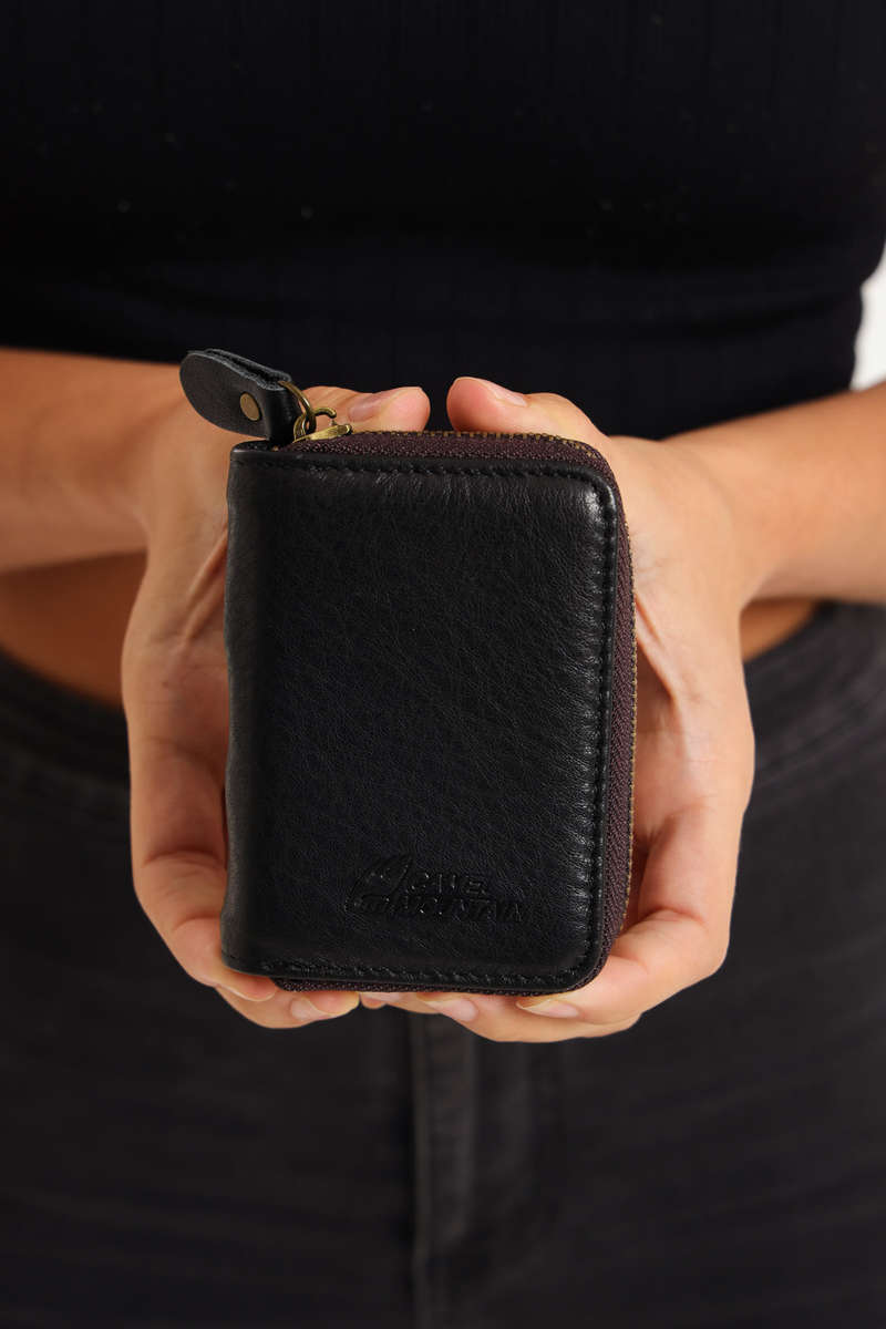 Camel Mountain RFID Geniun Leather Zipp-Around Multiple Card Wallet