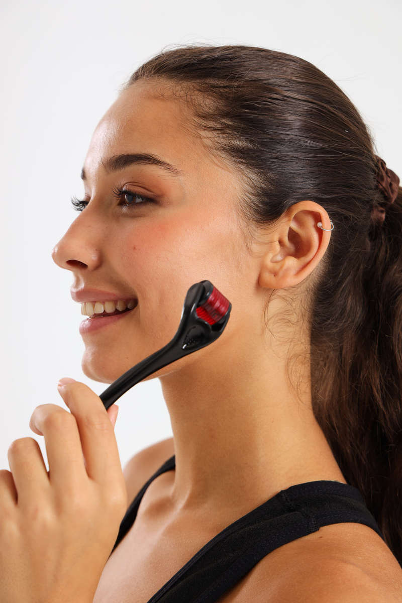 Microneedle Derma Roller For Skin, Beard &amp; Hair