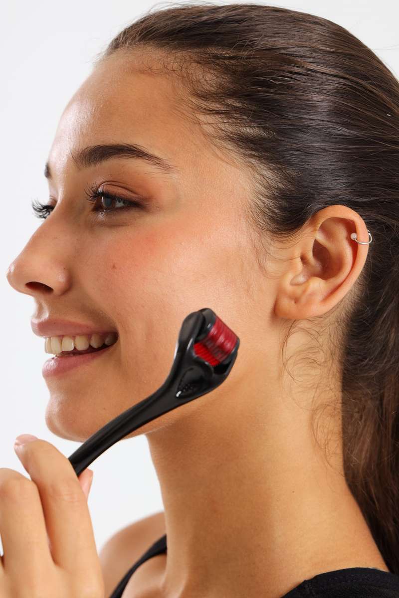 Microneedle Derma Roller For Skin, Beard &amp; Hair