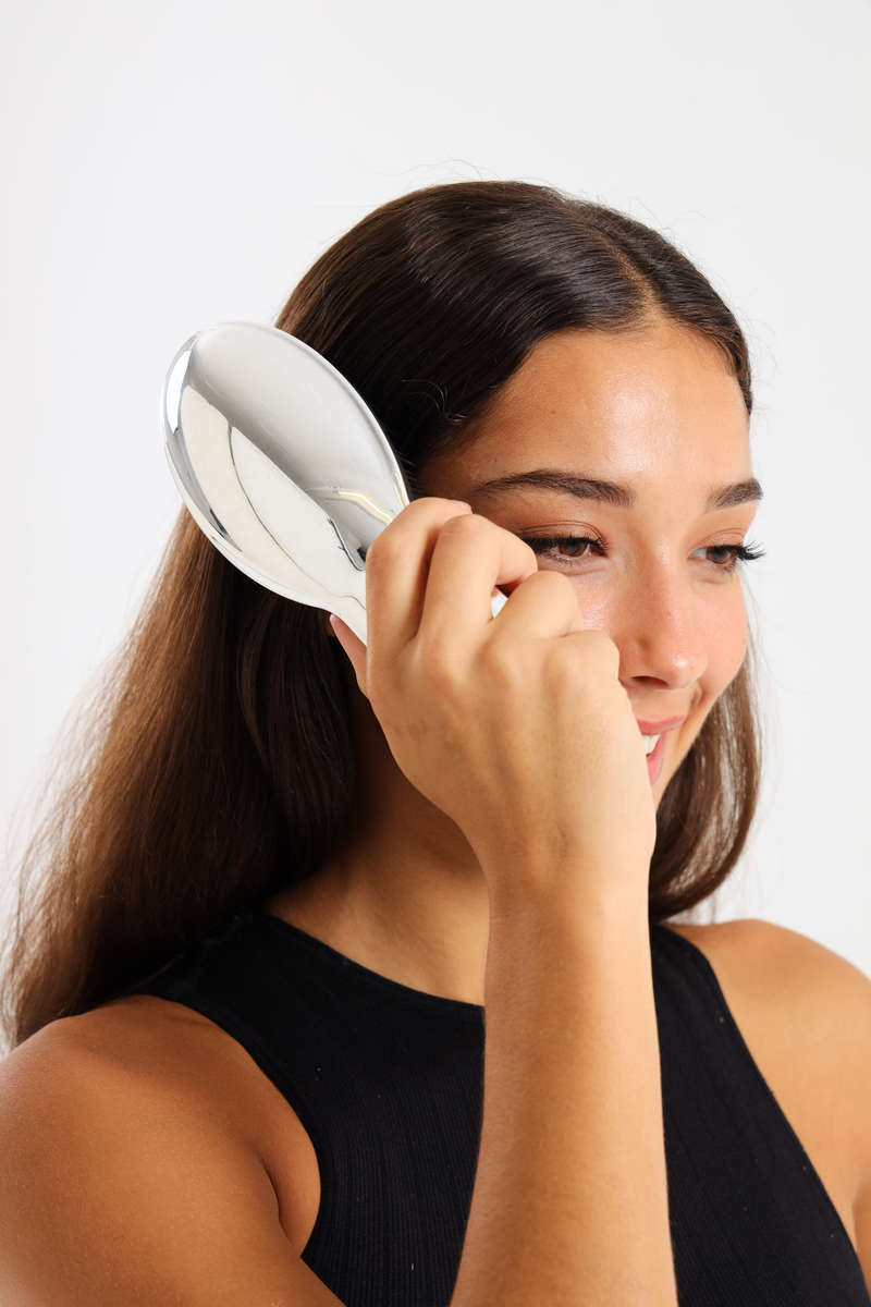 Senza® Wet &amp; Dry Detangler Hair Brush