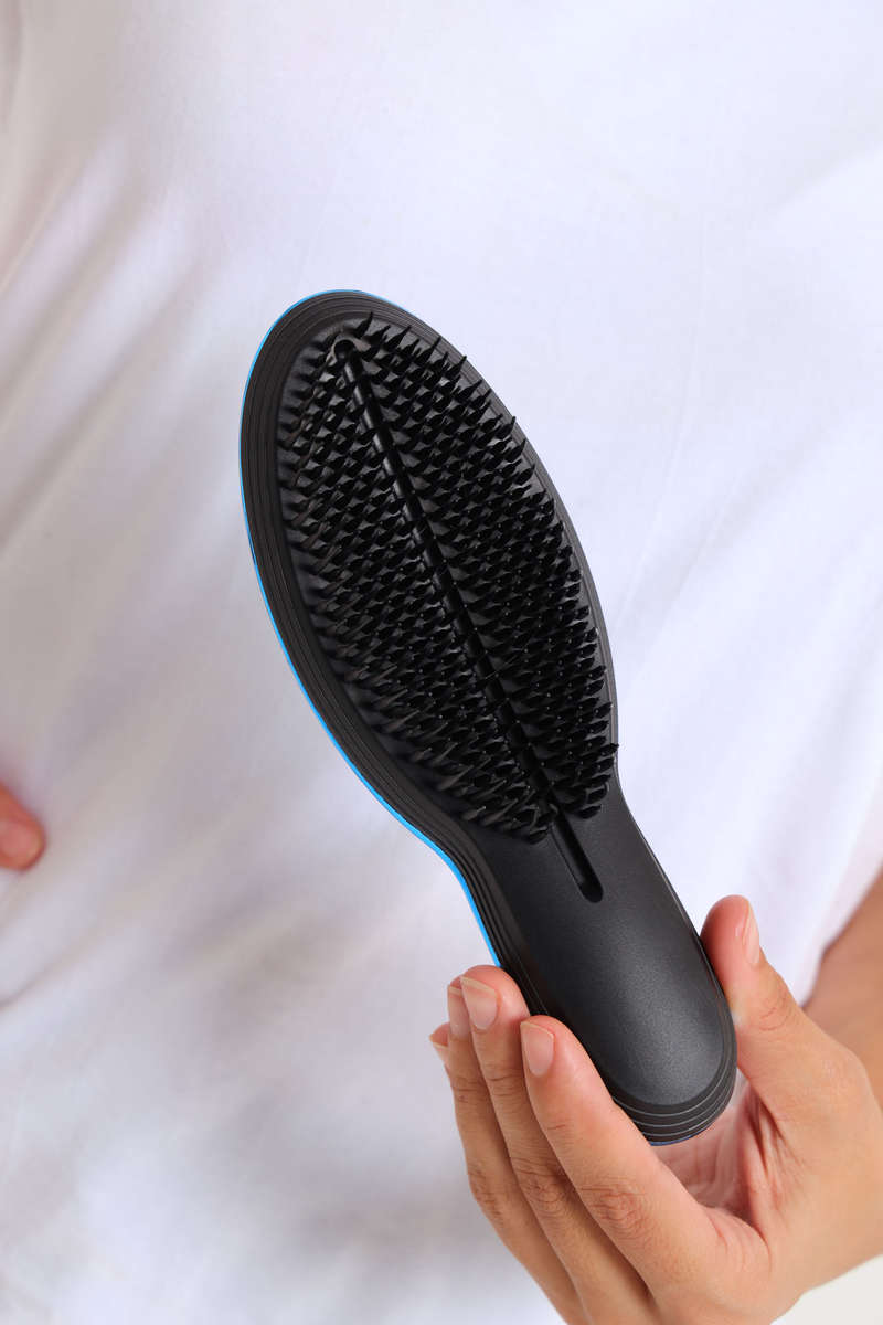 Senza® Wet &amp; Dry Detangler Hair Brush