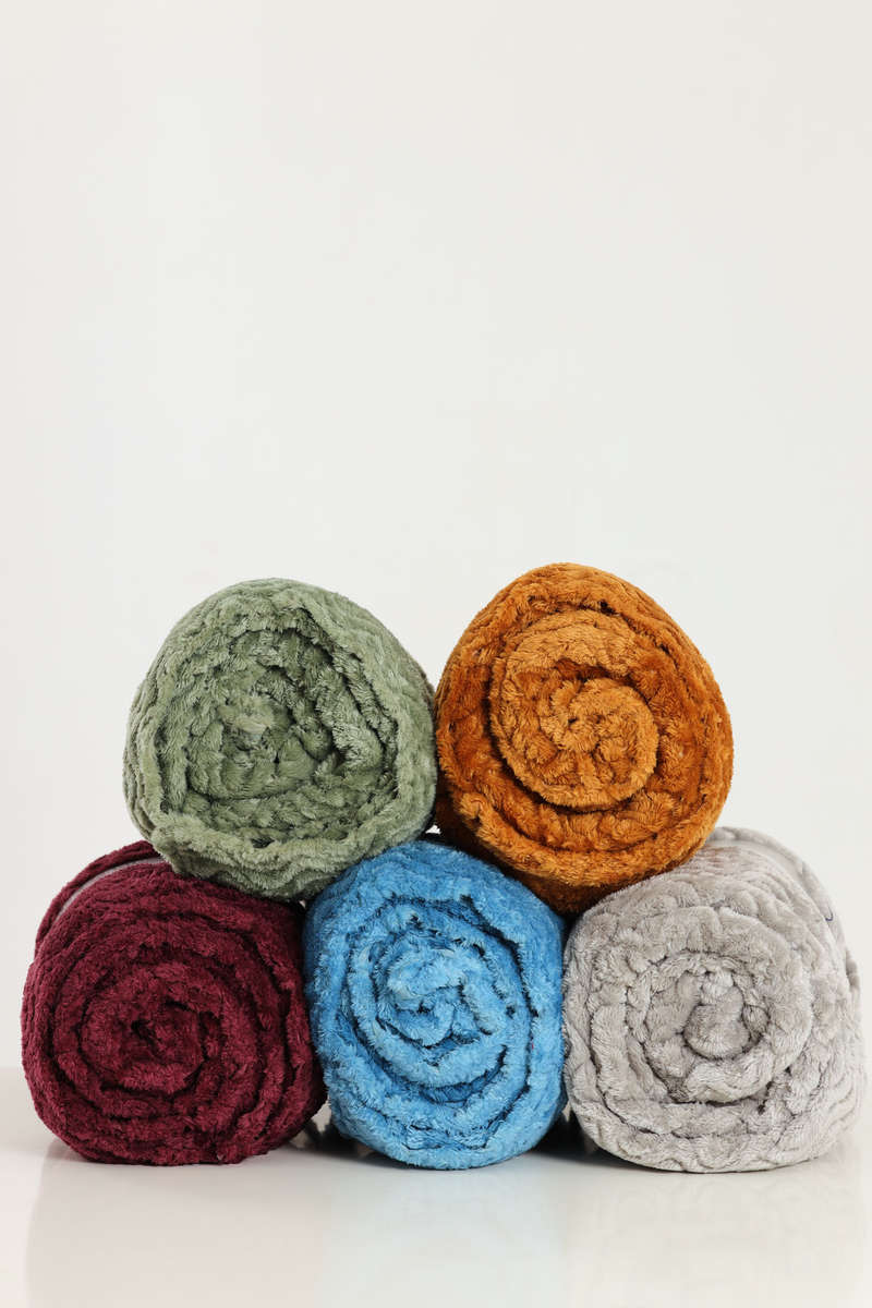 Pierre Cardin Textured Ripple Flannel Luxury Throw XL 180cm x 200cm
