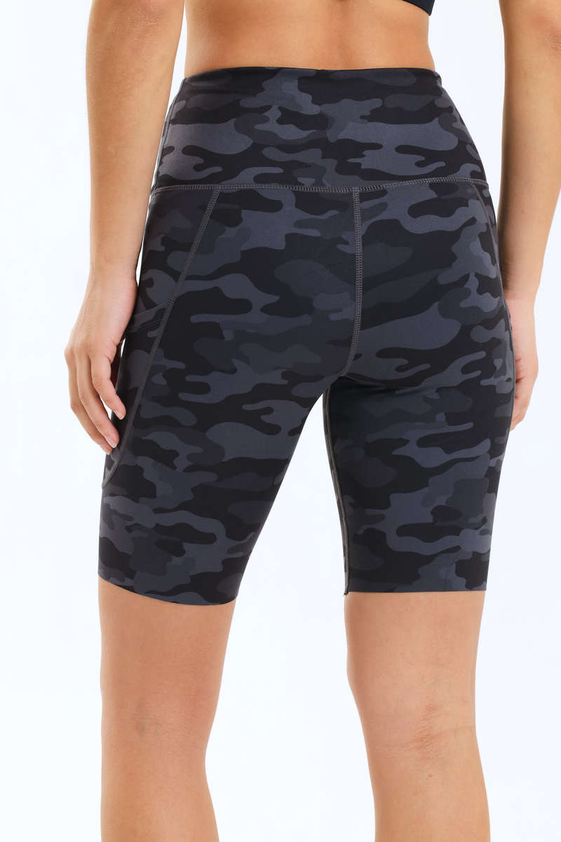 Senza® Ladies High Impact Camo Padel Shorts With Pockets Seamless Cut