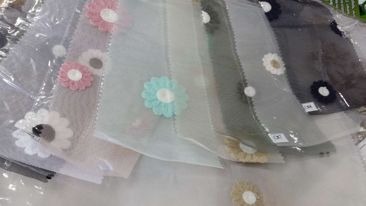 Tulle Embroidered Daisy