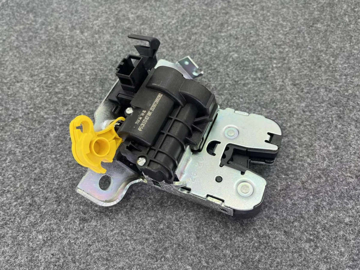 Car Boot Tailgate Lock Latch Hatch lock for VW Tiguan TERAMONT