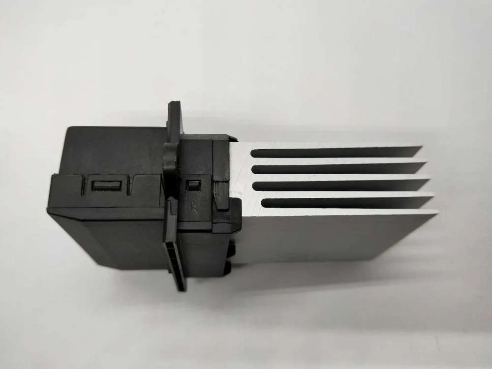 2PCS Blower Motor Heater Fan Resistor For Nissan Tiida Peugeot Renault