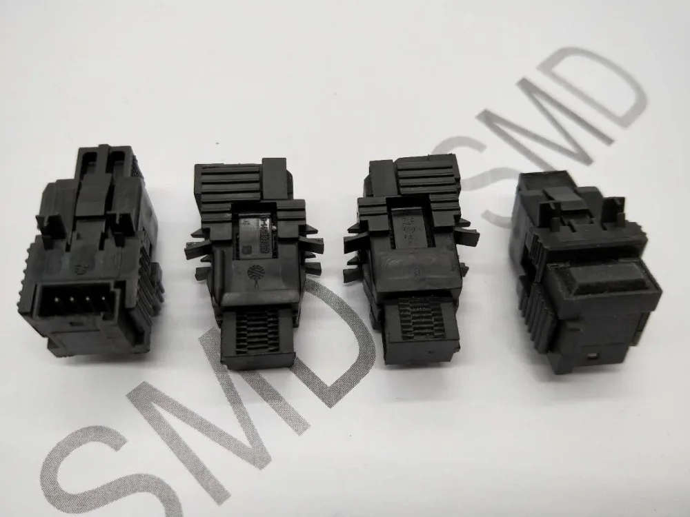 Brake Light Switch For BMW 1 3 5 6 7 SERIES X1 X3 X4 X5 X6 Z4 MINI