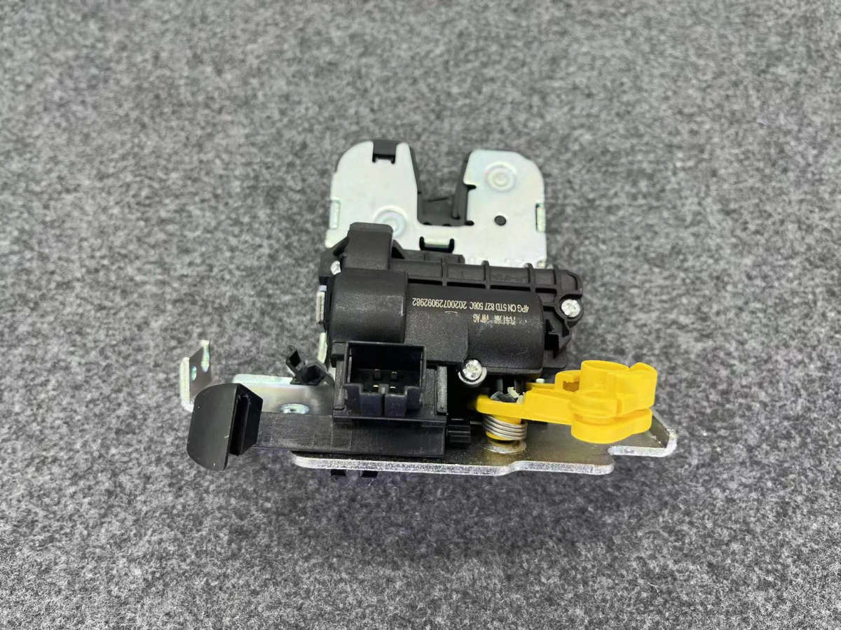 Car Boot Tailgate Lock Latch Hatch lock for VW Tiguan TERAMONT