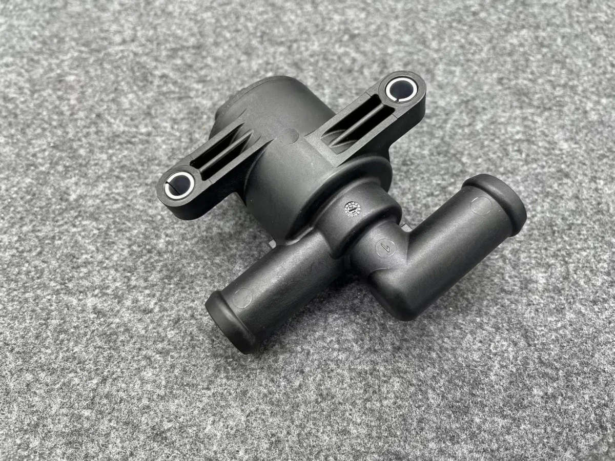 Heater Control Valve for AUDI A4 A5 A6 C7 A7 A8 Q5 Golf 7 Passat B8 Cooling Solenoid Valve