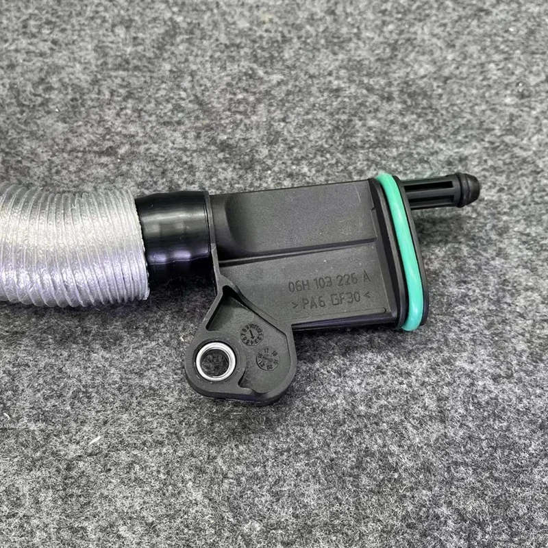 For Audi A4 A5 A6 A8 S5 S8 Quattro Q5 VW Amarok Seat Oil Water Separator Vent Hose Breather Pipe