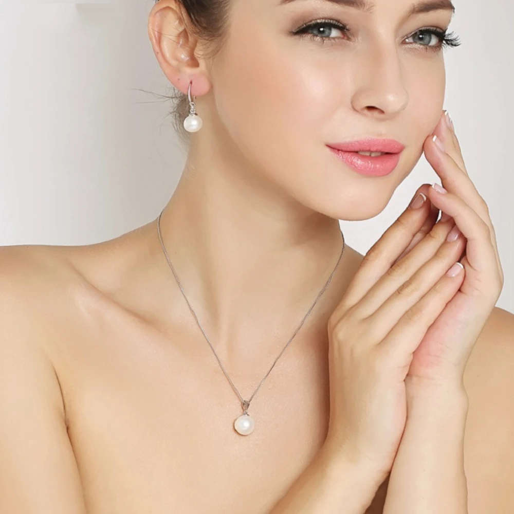 100% Natural Freshwater Pearl Pendant  - Rice Shape Necklace