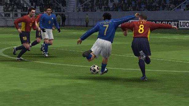Pro Evolution Soccer 5 (PlayStation 2)
