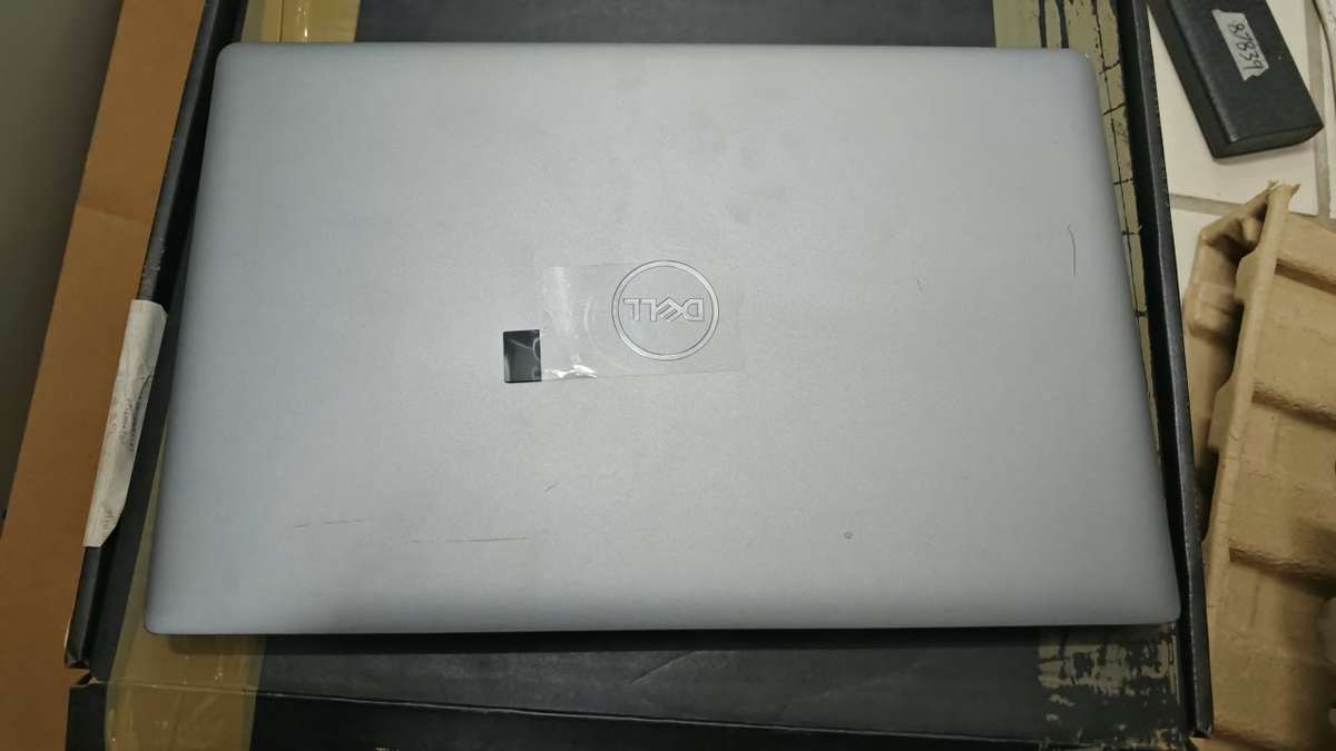 Dell Latitude 5520 Laptop  Core i7 11th Gen, 32GB RAM, 512GB SSD | Grade B