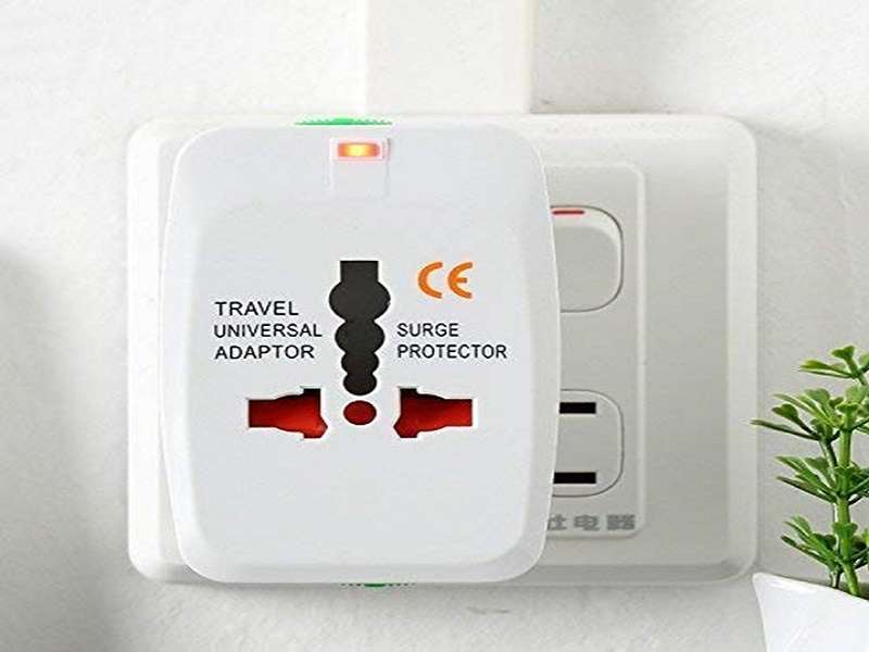 UNIVERSAL Travel Adaptor