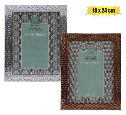 Picture frame plastic metallic 18x24cm assorted