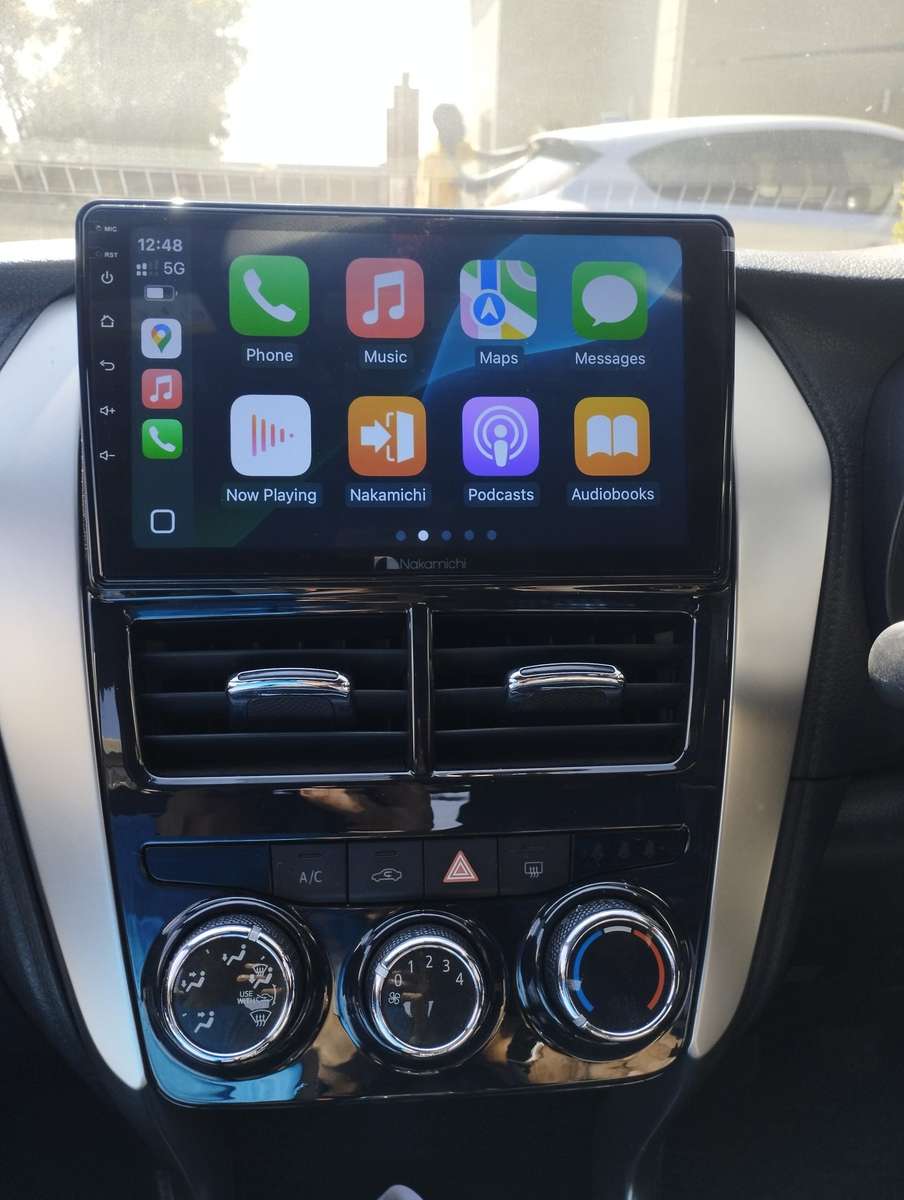 Toyota Yaris 2017+ Oem Replacement Radio 9 inch Android Auto/Apple Car Play