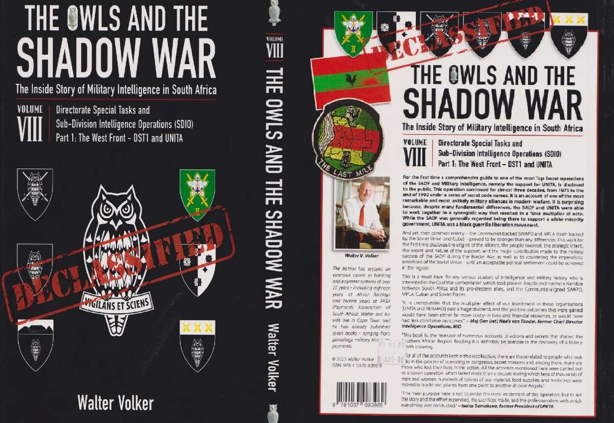 The Owls And The Shadow War Volume 8  - Walter Volker
